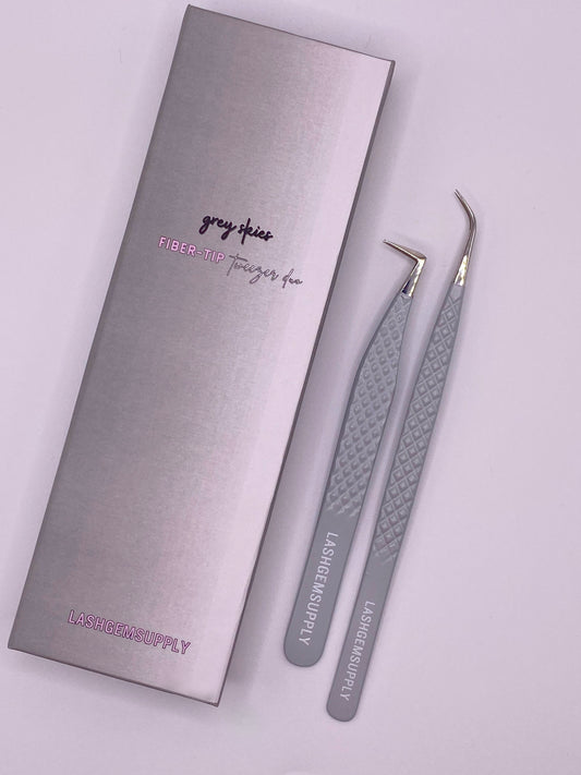 Grey skies tweezer duo